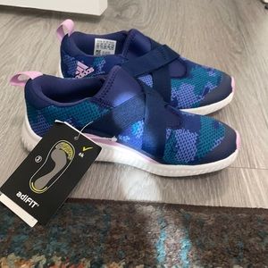 Adidas girls 12k running shoe